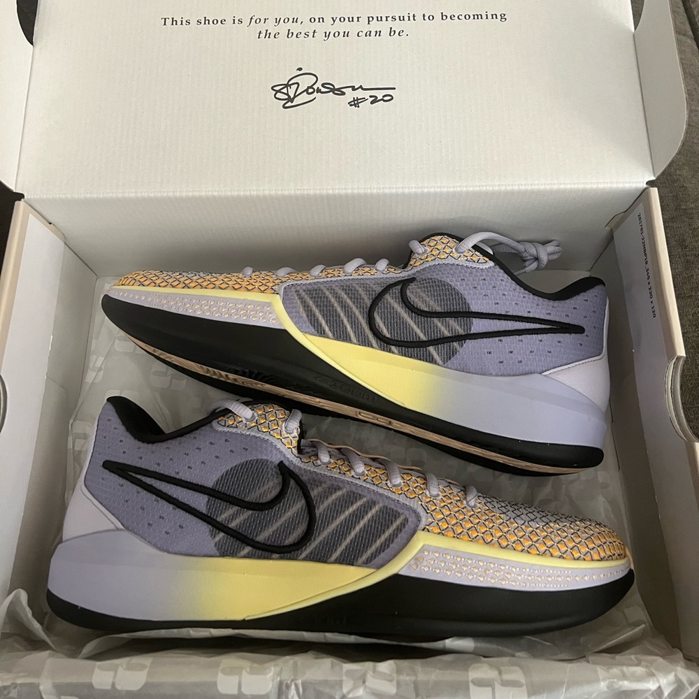 Nike sabrina 1